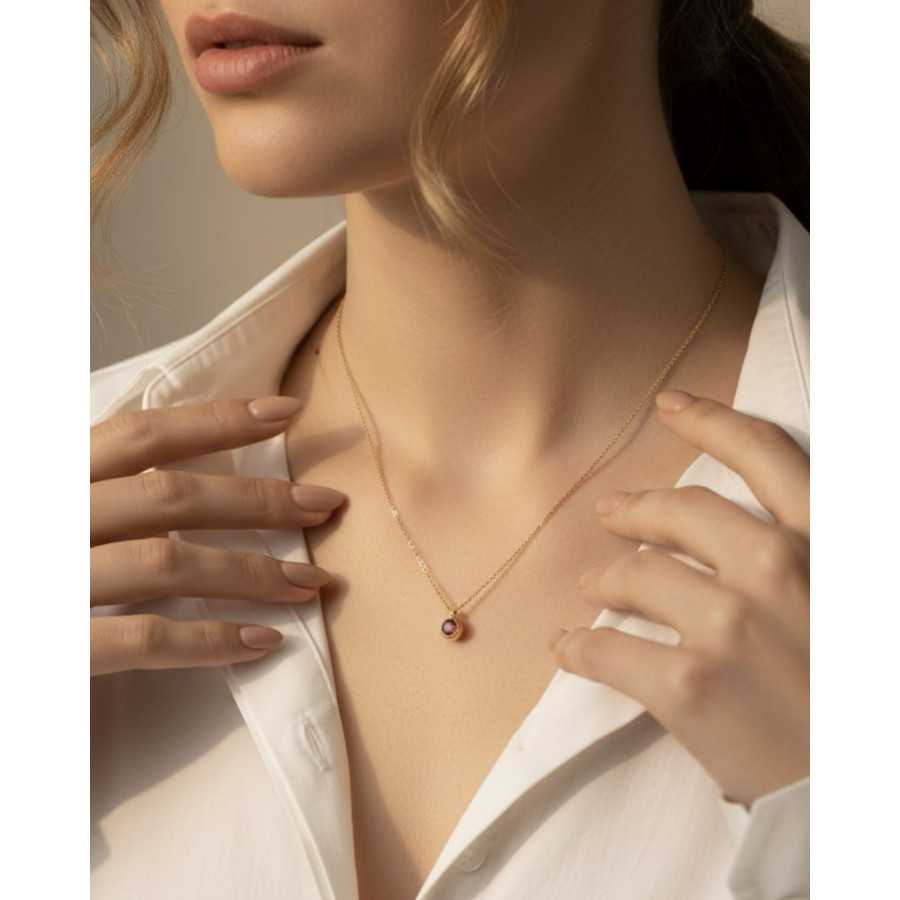 Collar Cloeia rojizo