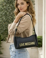 Bolso tipo baguette negro by Love Moschino