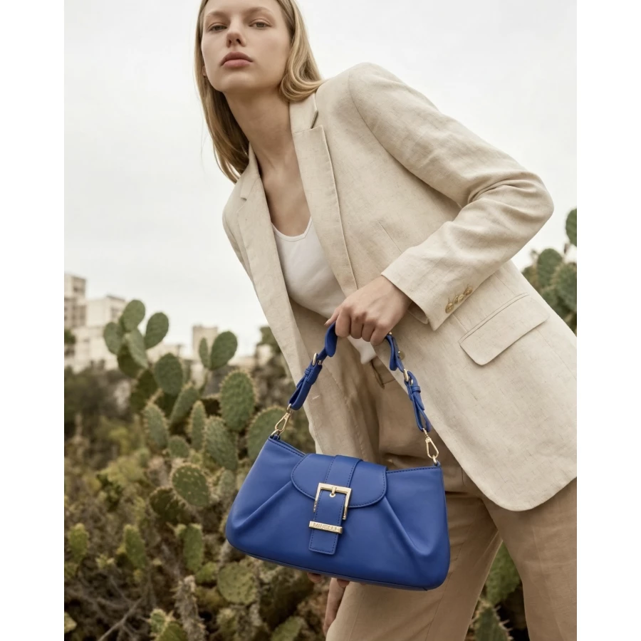 Bolso azul eléctrico Valentino Cassandra