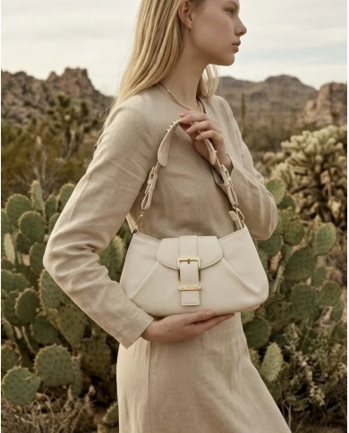 Bolso Valentino Cassandra Beige