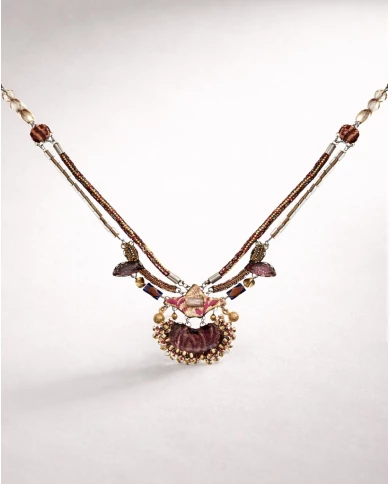 Collar Ayala Bar Chaya