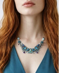 Collar Ayala Bar Chaya