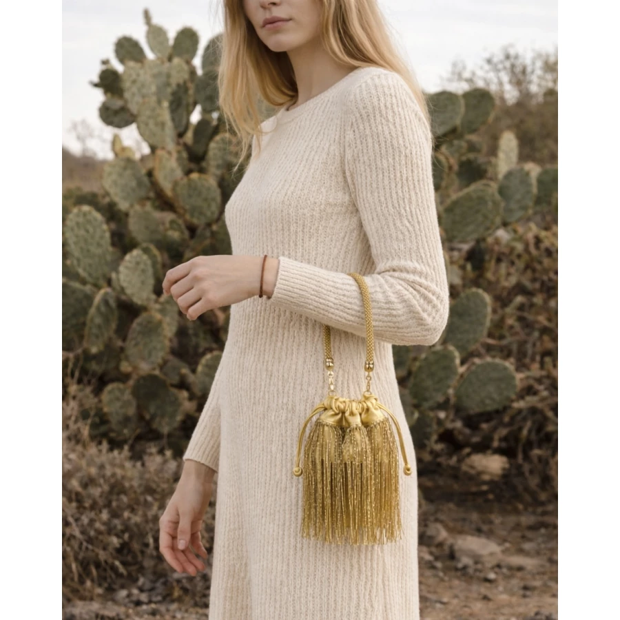 Bolso saco Oria dorado