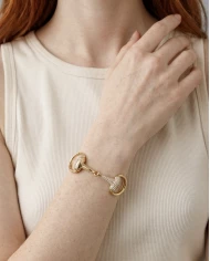 Brazalete Glyra dorado