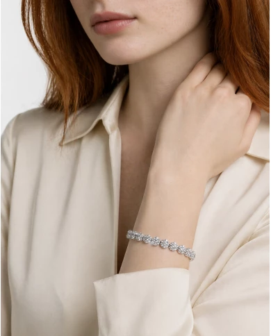 Brazalete Triana Blanco — brillo elegante que eleva cualquier look sin esfuerzo