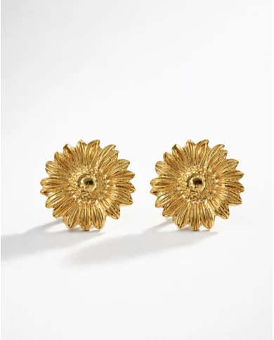 Pendientes Girasol — luz dorada que realza tu estilo con frescura y carácter