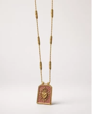 Collar Berta corazón — pieza que ilumina con fuerza y delicadeza