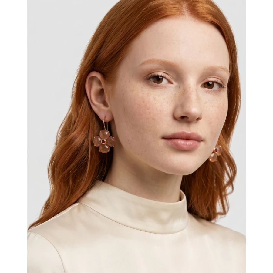 Pendientes Liria nude — suavidad rosada con un brillo que enamora