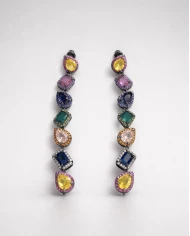 Pendientes Indira multicolor — color y luz en cada movimiento