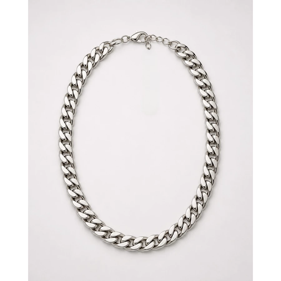 Cadena Ares caballero — presencia y estilo atemporal