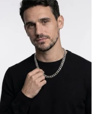 Cadena Leo caballero — sencillez con estilo moderno