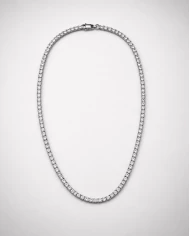 Collar Aurora largo — brillo sutil que ilumina cada gesto