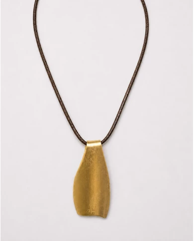 Collar Eclipse — elegancia orgánica en acabado dorado