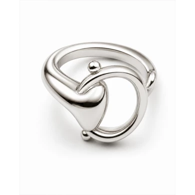Anillo Verona Héritage Silver — diseño hebilla minimalista en rodio brillante