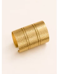 BrazaleBrazalete Évora — textura artesanal y elegancia dorada.te