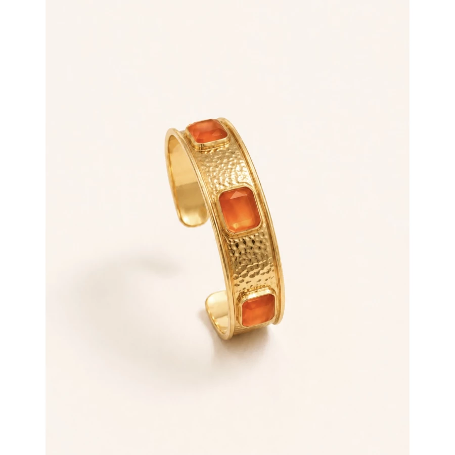Brazalete Coralia — calidez y sofisticación en tonos intensos. Brazalete Coralia — calidez y sofisticación en tonos intensos.