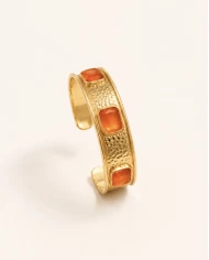 Brazalete Coralia — calidez y sofisticación en tonos intensos. Brazalete Coralia — calidez y sofisticación en tonos intensos.