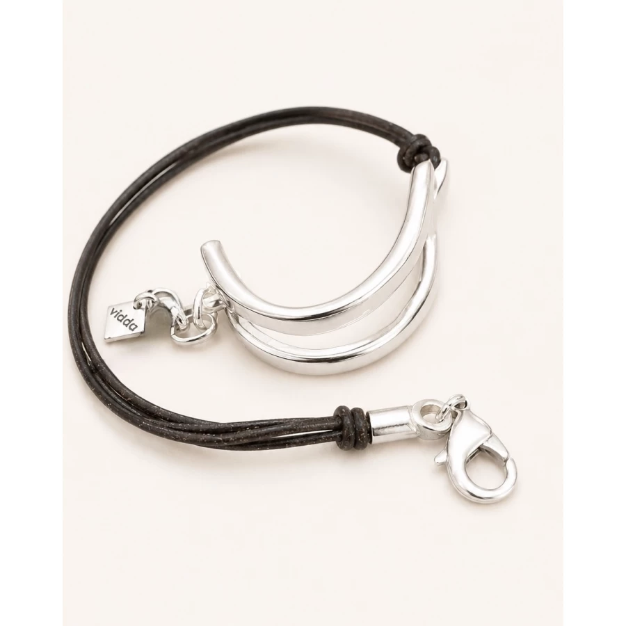 Pulsera Silver Knot — esencia metálica con carácter artesanal Pulsera Silver Knot — esencia metálica con carácter artesanal