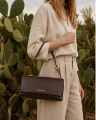 Bolso Valentino Fable RE Flap — Marrón elegante de hombro
