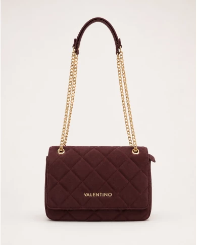 Bolso Valentino Bordeaux Quilted — sofisticación acolchada en terciopelo.