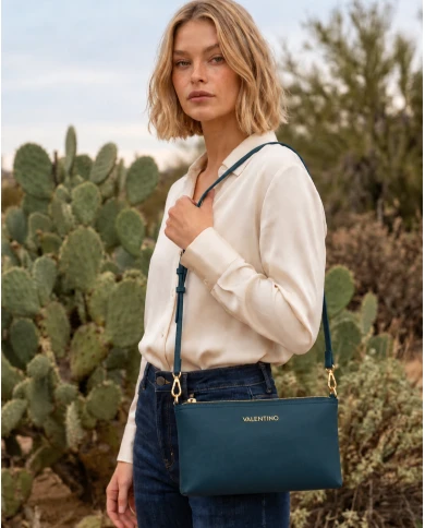 Bolso Valentino Elysse azul petróleo — Elegancia minimalista y sofisticada