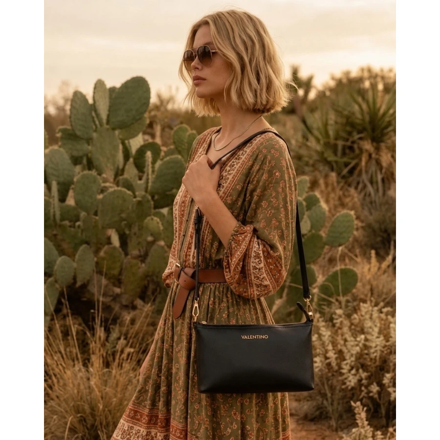 Bolso Valentino Elysse Negro — Elegancia minimalista y versátil