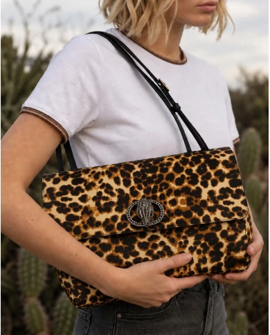 Bolso Kurt Geiger Chelsea Large Slouch Flap Bag Leopard — Elegancia salvaje con carácter