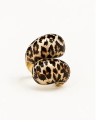 Anillo Leopard Gold — carácter salvaje y elegancia dorada.