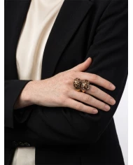 Anillo Leopard Gold — carácter salvaje y elegancia dorada.