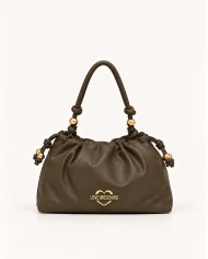 Bolso Love Moschino Brown Love — un básico negro con detalles dorados que enamora.
